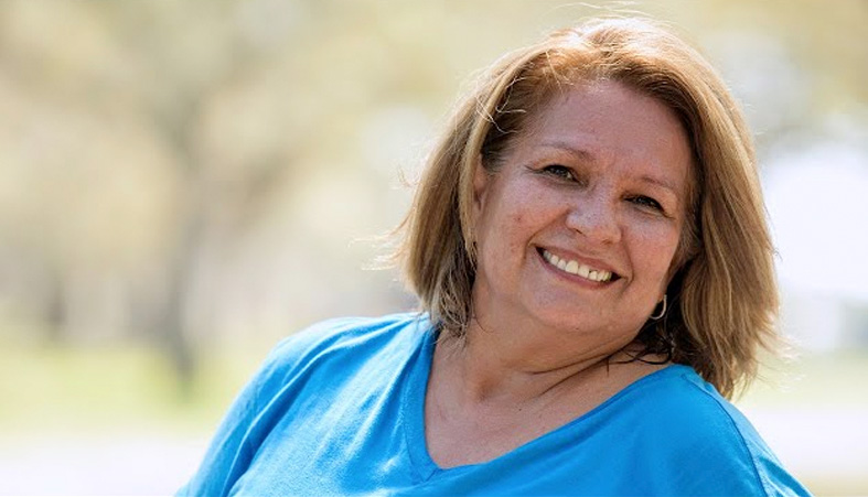 Shoulder Replacement Gives Carmen Her Life Back